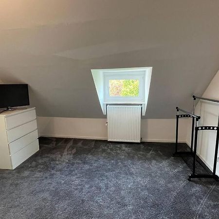 Appartement Reihenhaus In Ruhiger Lage à Pinneberg Extérieur photo